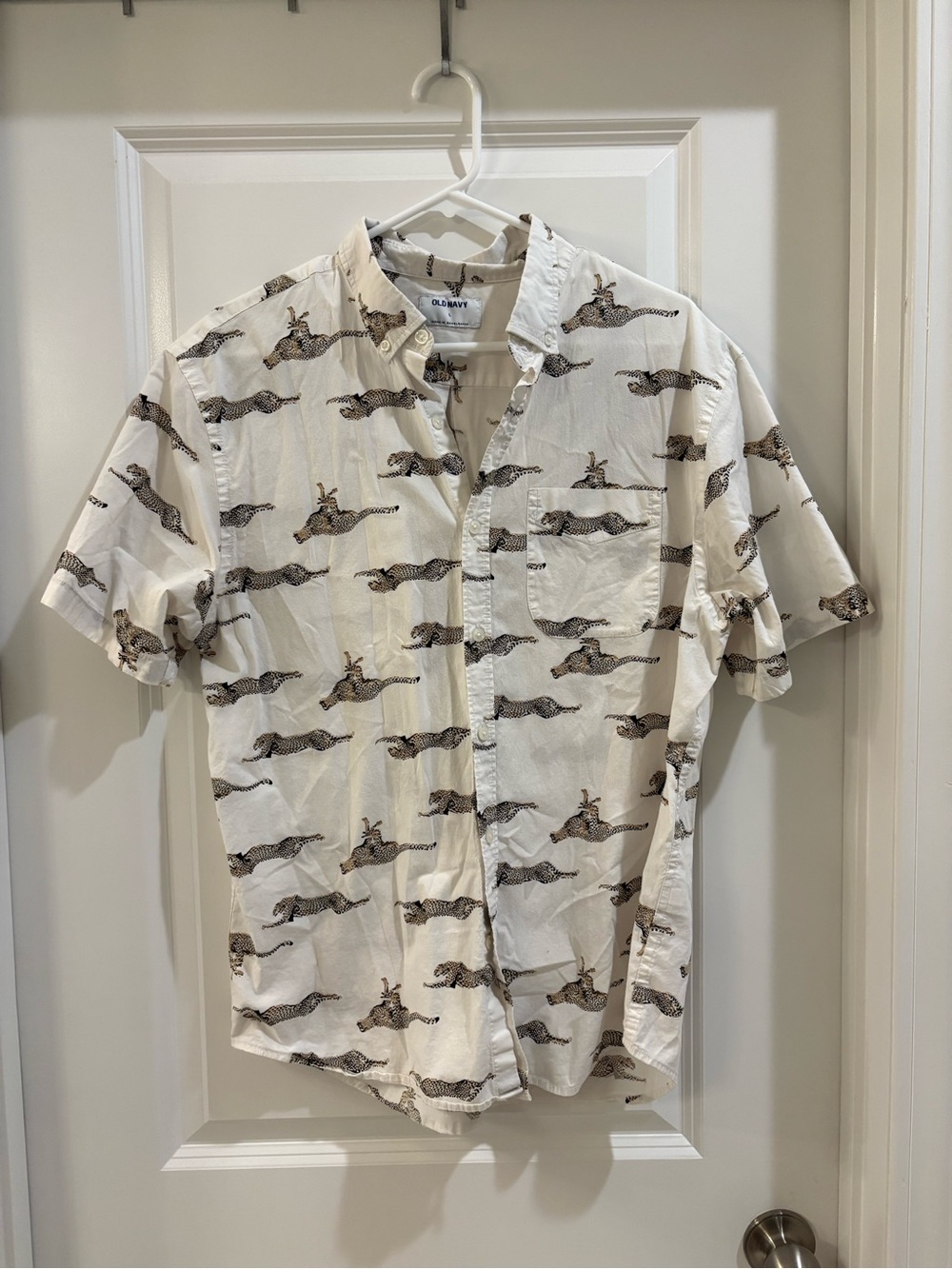 Old Navy Cream Short-Sleeve Button-Down with Cheetah Print